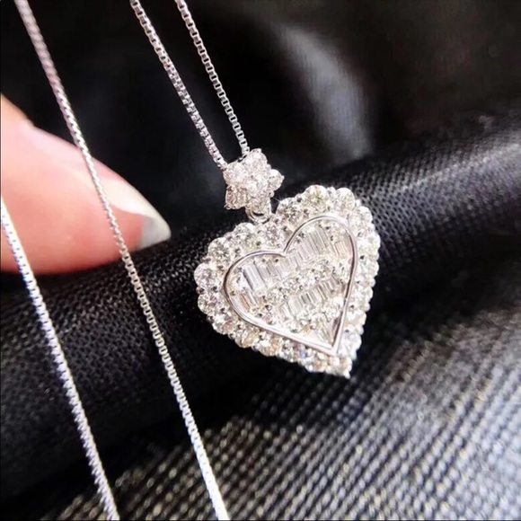 New 925 Silver Romantic Heart Diamond Necklace - Picture 3 of 6